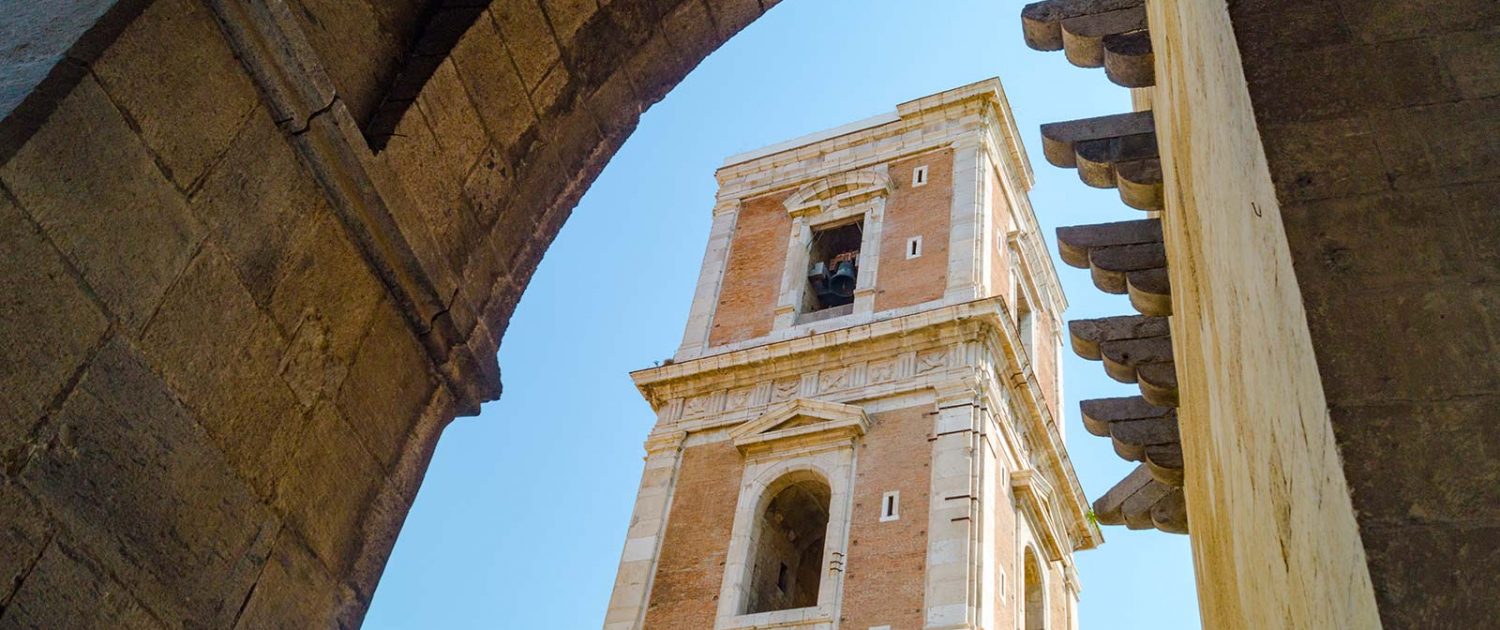 santa chiara napoli esterno